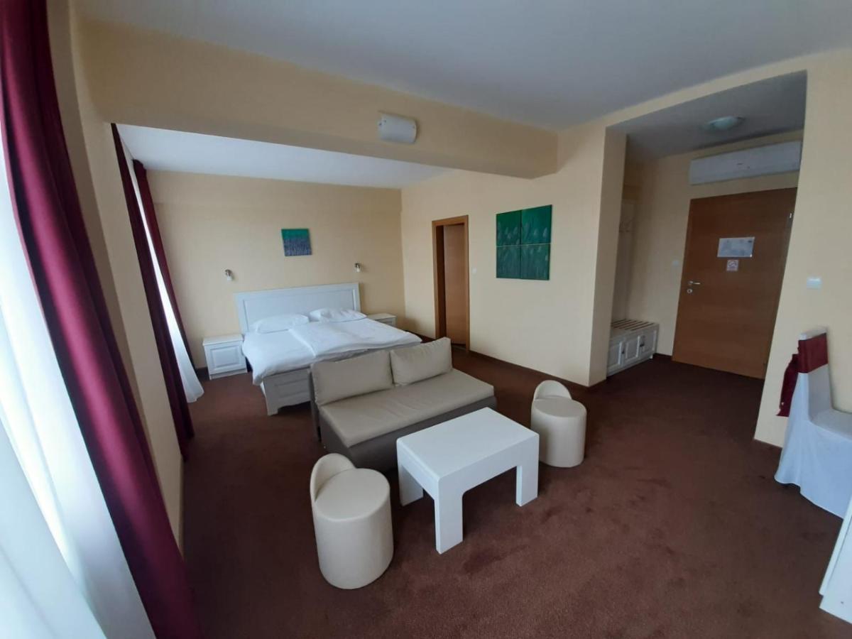 Hotel Garic Garesnica Eksteriør billede