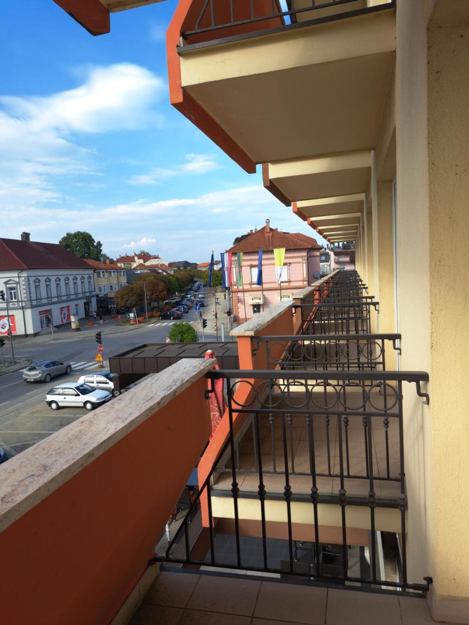 Hotel Garic Garesnica Eksteriør billede