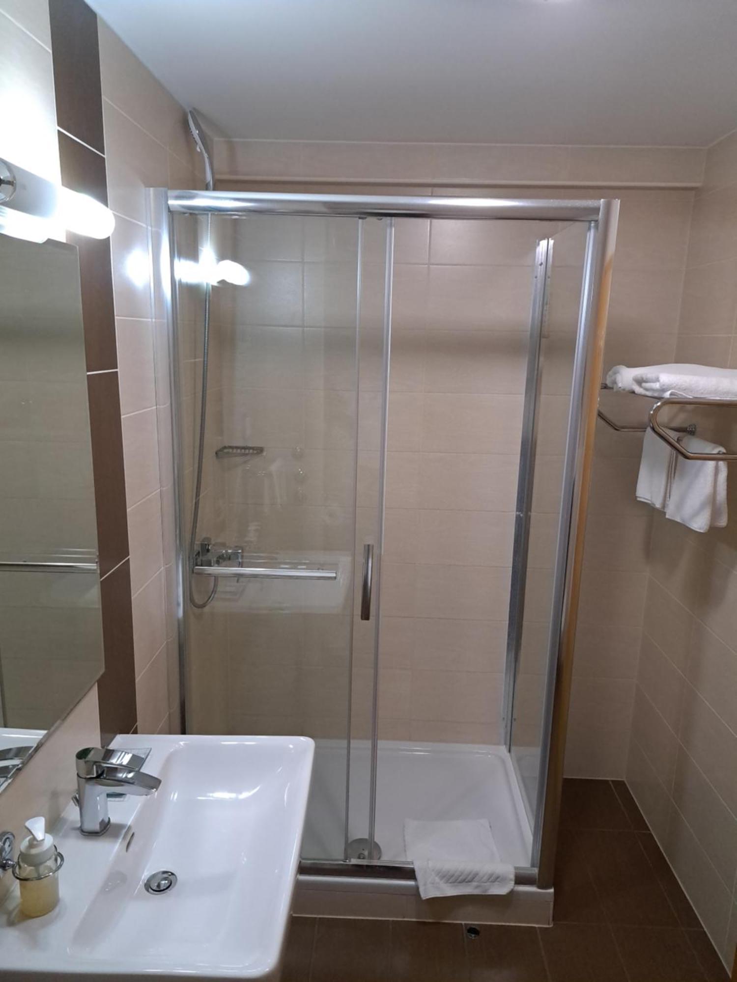 Hotel Garic Garesnica Eksteriør billede