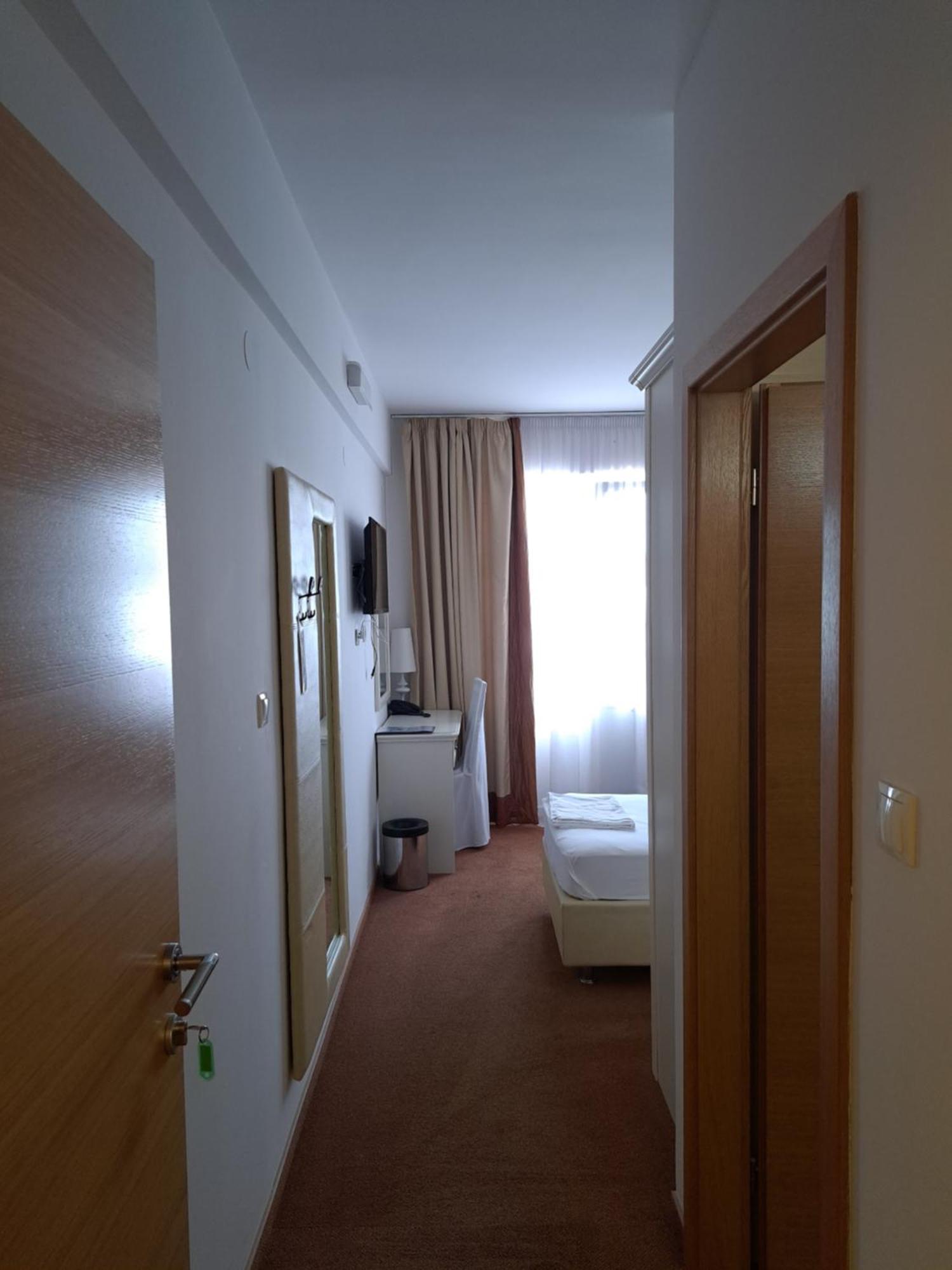 Hotel Garic Garesnica Eksteriør billede