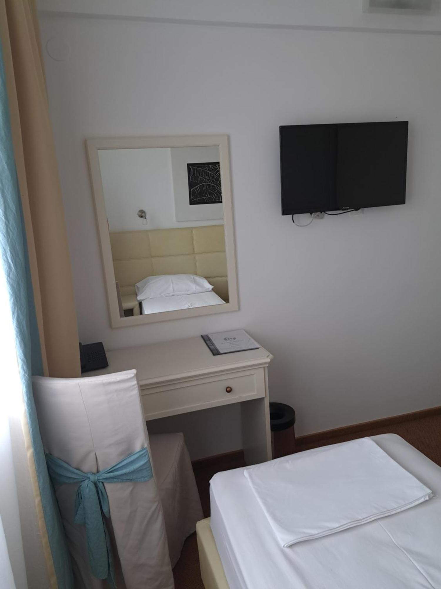 Hotel Garic Garesnica Eksteriør billede